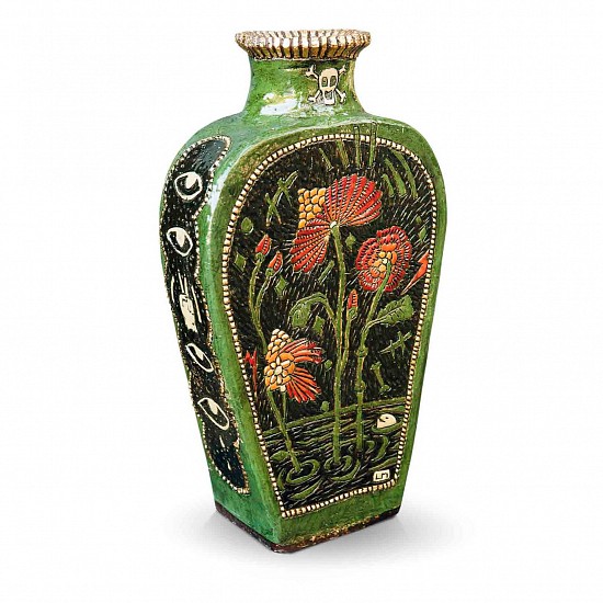 LUCINDA MUDGE, CHINA'S CHINA  ç‰›å±„æ­»äº†
2018, CERAMIC, GOLD LUSTRE