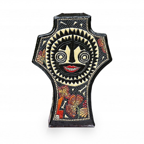 LUCINDA MUDGE, CHINA'S CHINA (BWA MASK, BURKINA FASO) ç‰›å±„æ­»äº†
2018, CERAMIC, GOLD LUSTRE
