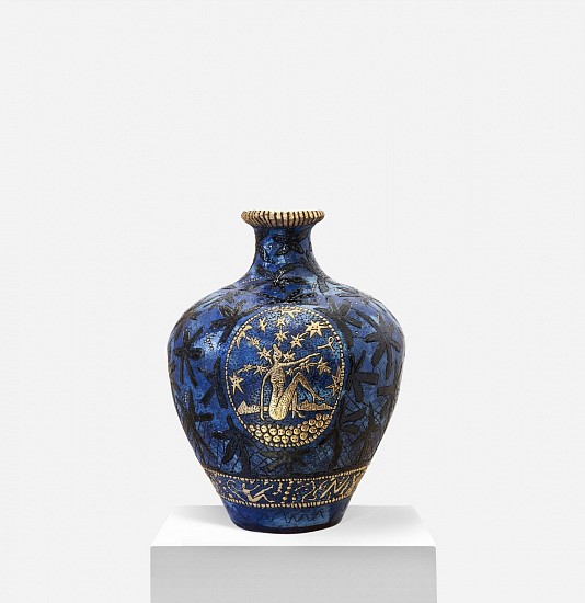 LUCINDA MUDGE, MMMM YES!
2025, CERAMIC AND GOLD LUSTRE